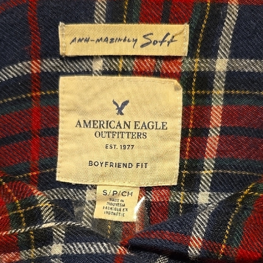 American Eagle Outfitters Red And Black Cabincore Long Sleeve Soft Plaid Shirt S - Picture 2 of 4